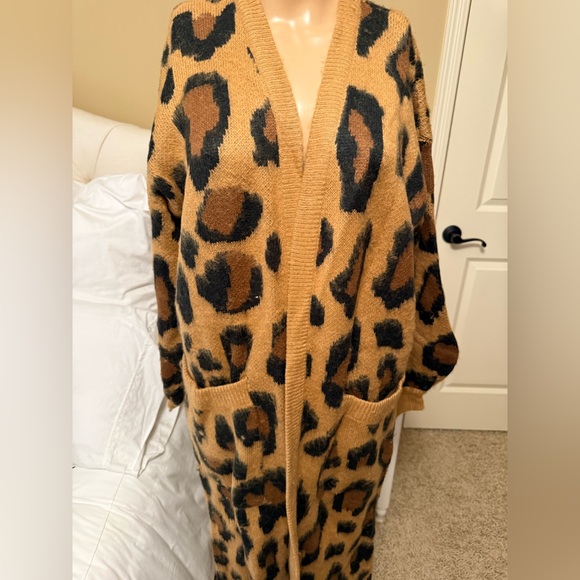 Show Me Your MuMu Tan and Black Leopard Cardigan - Picture 3 of 9